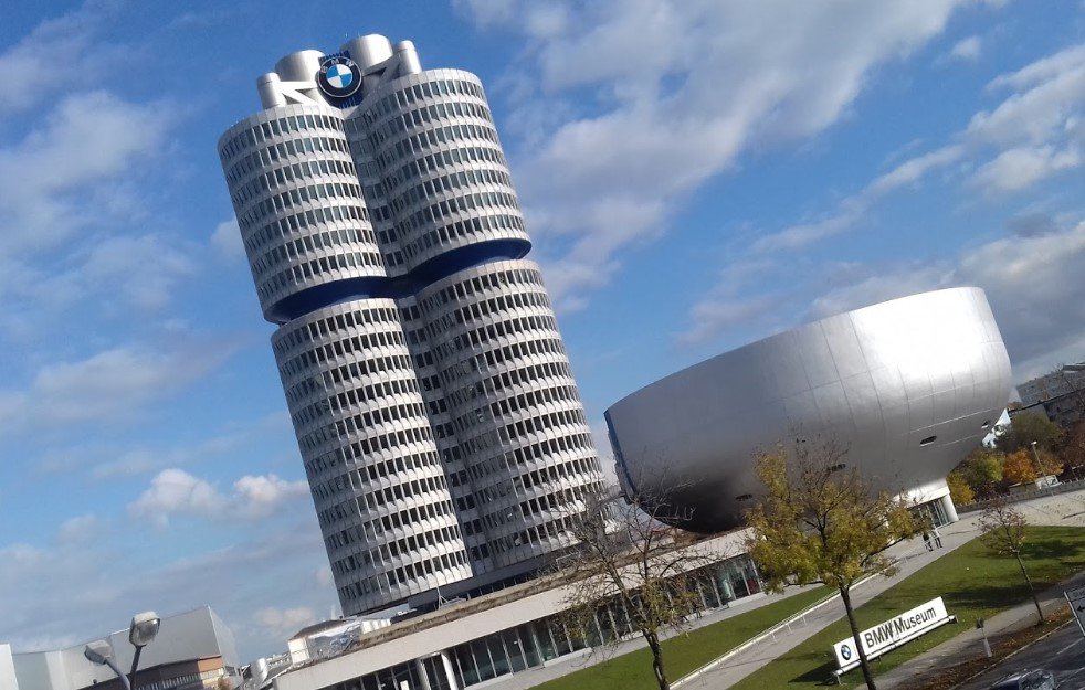 BMW Müzesi - Münih Gezilecek Yerler